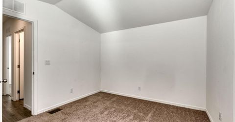 2030 E Street, Unit 31, South Lake Tahoe, CA 96150 Photo