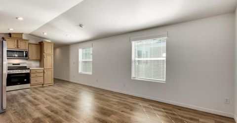 2030 E Street, Unit 31, South Lake Tahoe, CA 96150 Photo