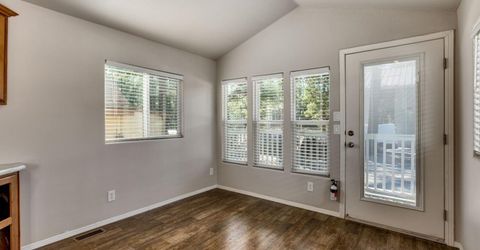 2030 E Street, Unit 39, South Lake Tahoe, CA 96150 Photo