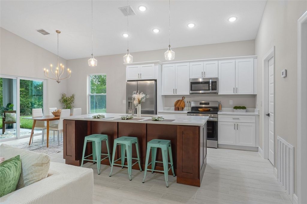8226 104th Court, Vero Beach, FL 32967 Photo