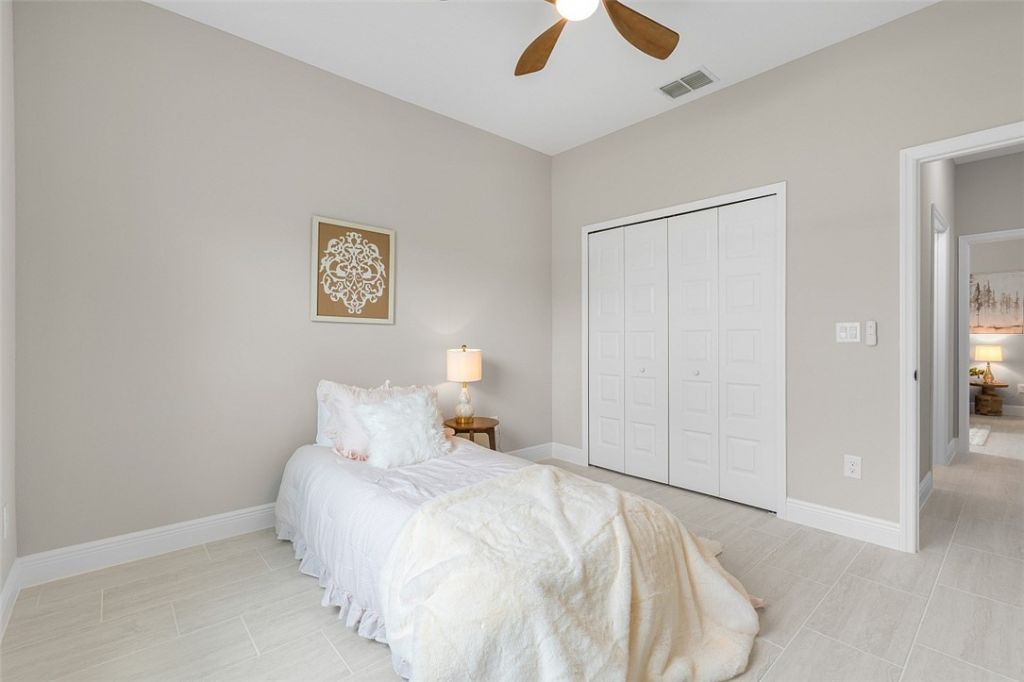 8226 104th Court, Vero Beach, FL 32967 Photo