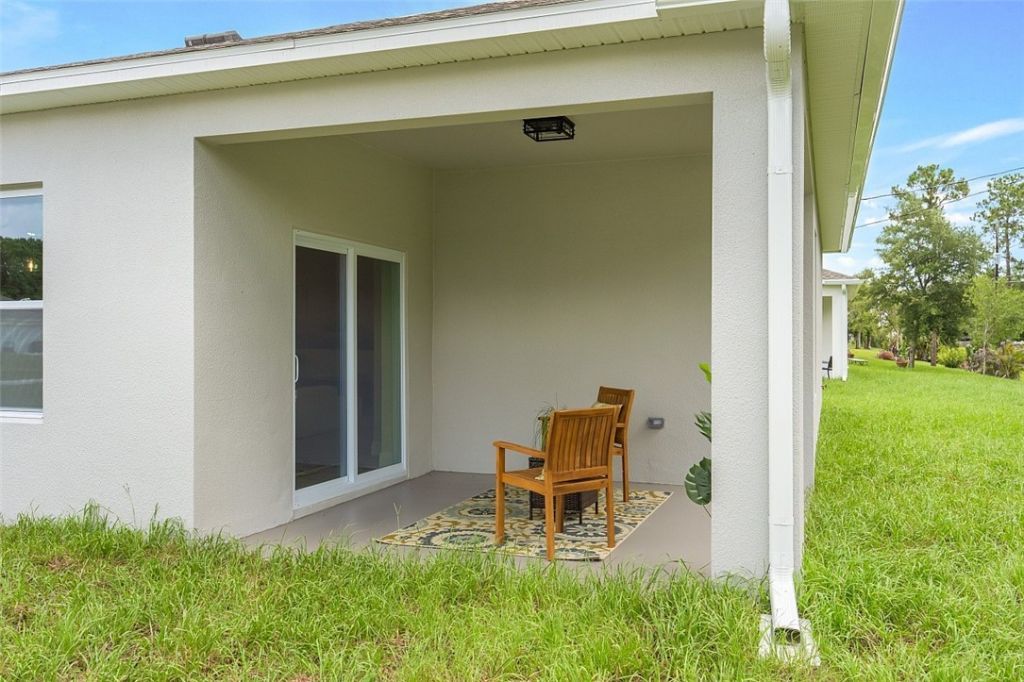 8226 104th Court, Vero Beach, FL 32967 Photo
