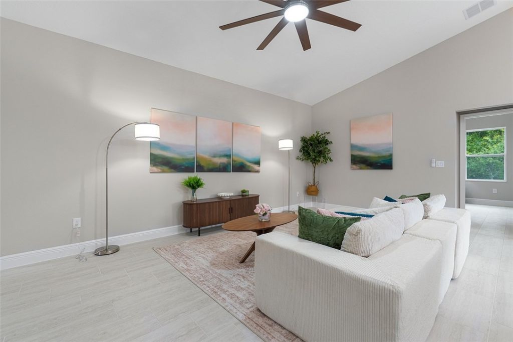 8226 104th Court, Vero Beach, FL 32967 Photo