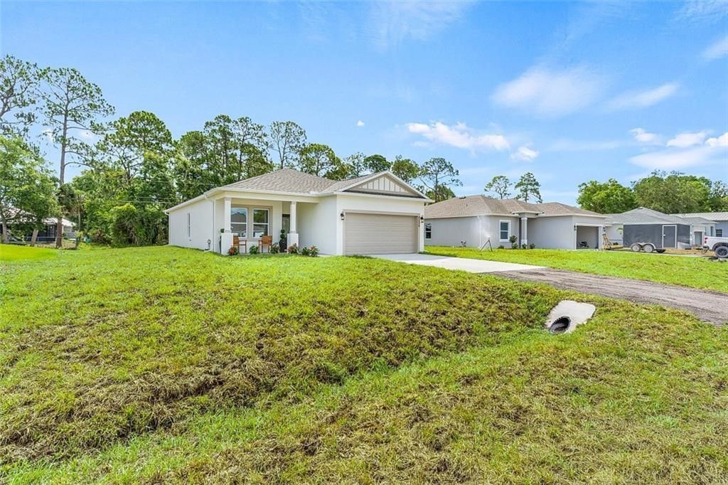 8236 104th Court, Vero Beach, FL 32967 Photo