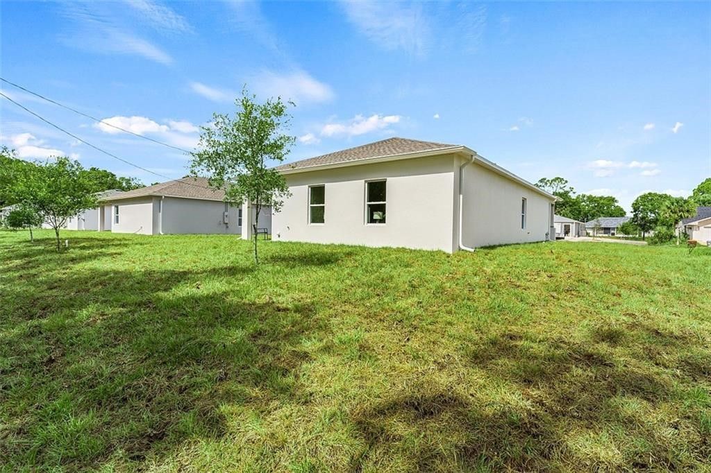 8236 104th Court, Vero Beach, FL 32967 Photo