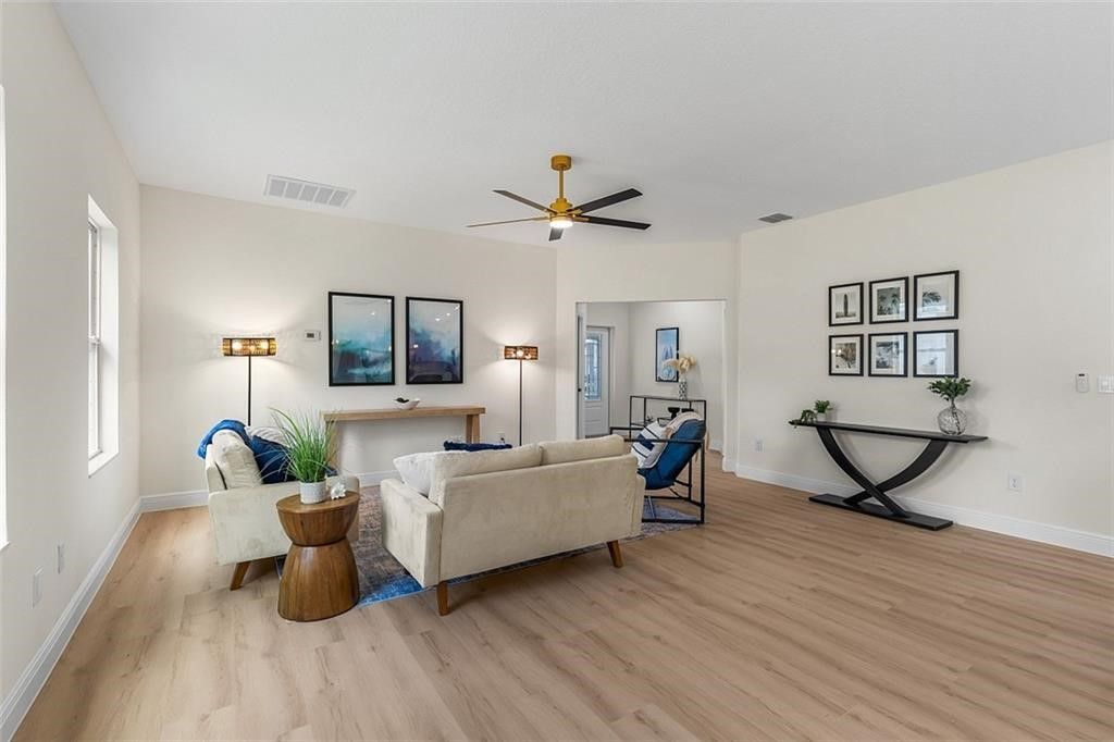 8236 104th Court, Vero Beach, FL 32967 Photo