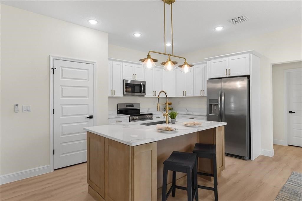 8236 104th Court, Vero Beach, FL 32967 Photo