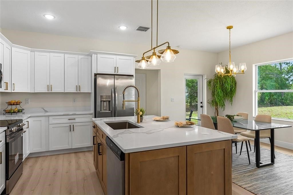 8236 104th Court, Vero Beach, FL 32967 Photo