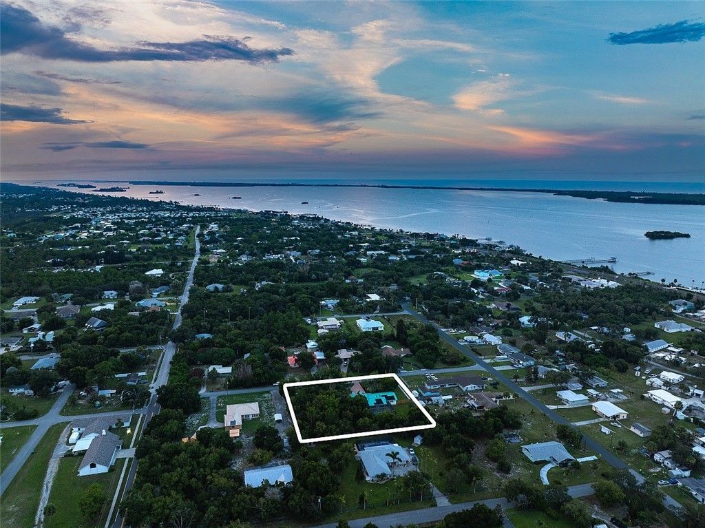 3955 Fooshe Avenue , Micco, FL 32976 Photo