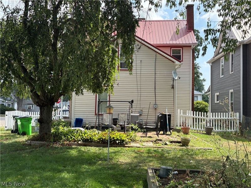 438 N Wooster Avenue , Strasburg, OH 44680 Photo 28