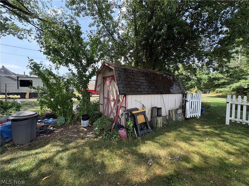 438 N Wooster Avenue , Strasburg, OH 44680 Photo 29