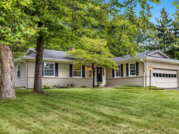 4375 Castleton Road, Upper Arlington, OH 43220