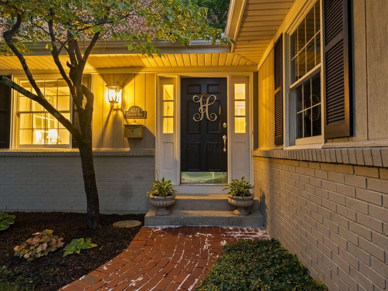 4375 Castleton Road, Upper Arlington, OH 43220 Photo 3