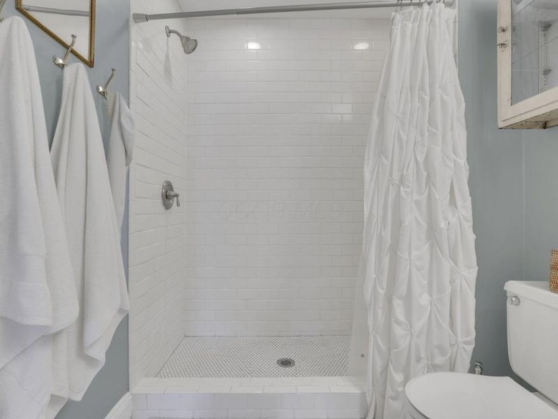 4375 Castleton Road , Upper Arlington, OH 43220 Photo 69