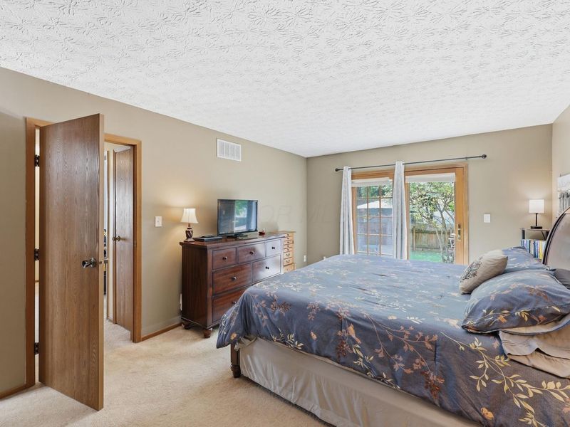 2469 Sawbury Boulevard , Columbus, OH 43235 Photo 13