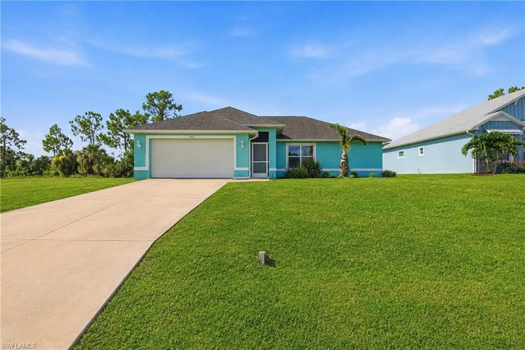 2222 NE 35th Ln, Cape Coral, FL 33909 Main Photo