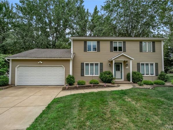 15 Inverness Circle , East Amherst, NY 14051