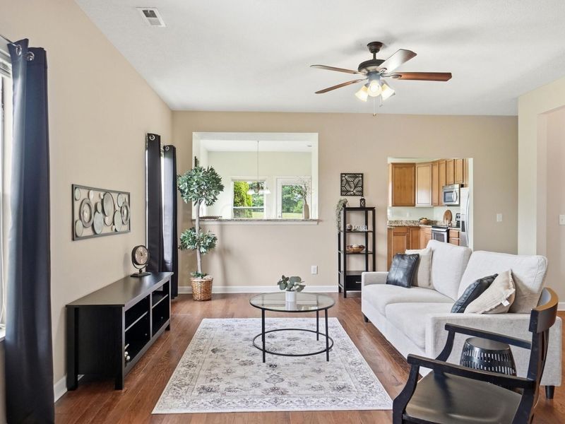 5743 Snedegar Drive , Unit 901, New Albany, OH 43054 Photo 7