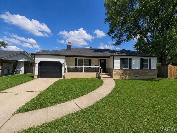 906 E Pace Street , Salem, MO 65560