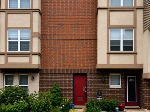 2011 W Chase Avenue , Unit 2, Chicago, IL 60645