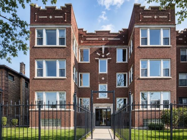 7431 S Paxton Avenue , Unit 3A, Chicago, IL 60649
