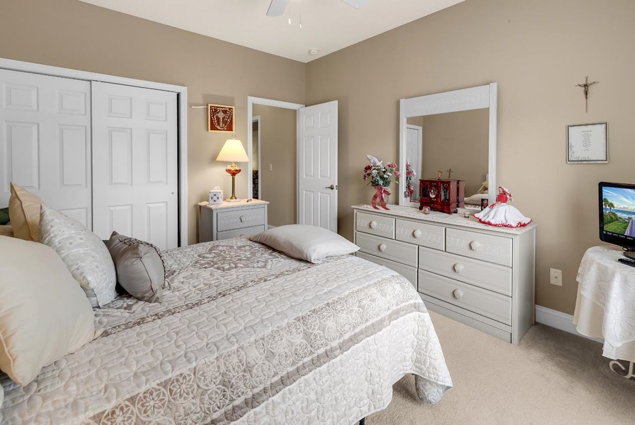 758 Helms Way Photo 28