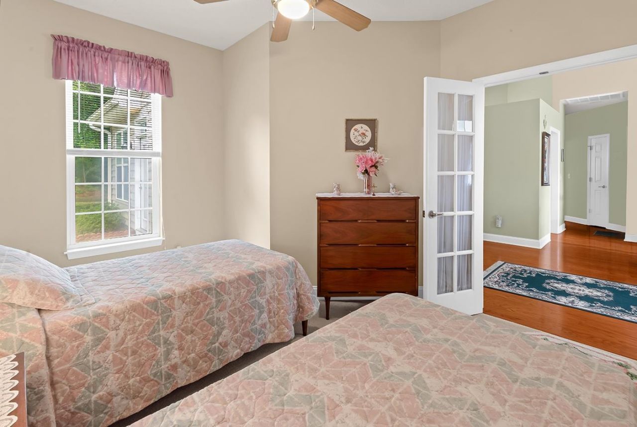 758 Helms Way Photo 31
