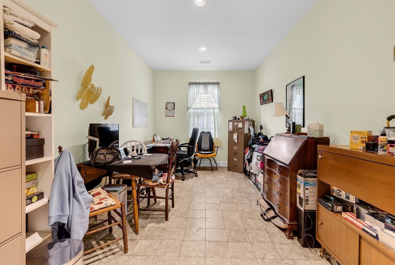 758 Helms Way Photo 33