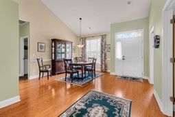 758 Helms Way photo 4