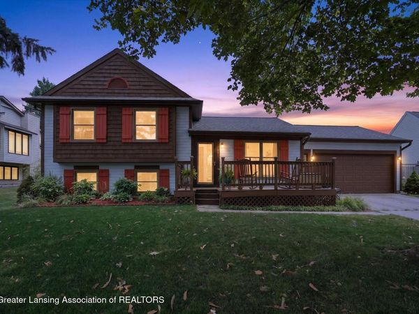 941 Alexandria Drive, Lansing, MI 48917