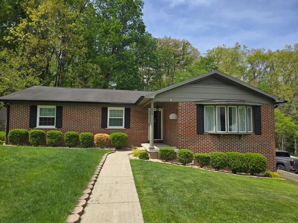 298 CIRCLE STREET, BECKLEY, WV 25801