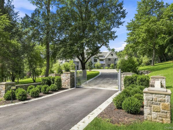 2 Barry Court , Katonah, NY 10536