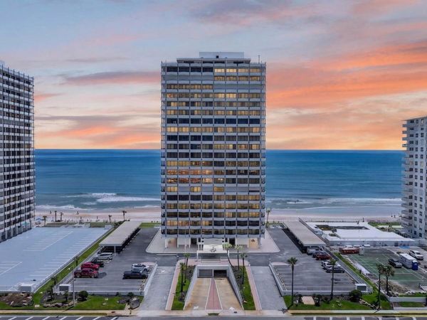 2828 N Atlantic Avenue, Unit 305, Daytona Beach, FL 32118