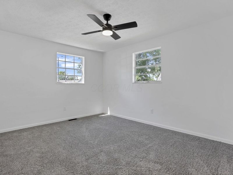 5056 Chipman Drive , Columbus, OH 43232 Photo 25