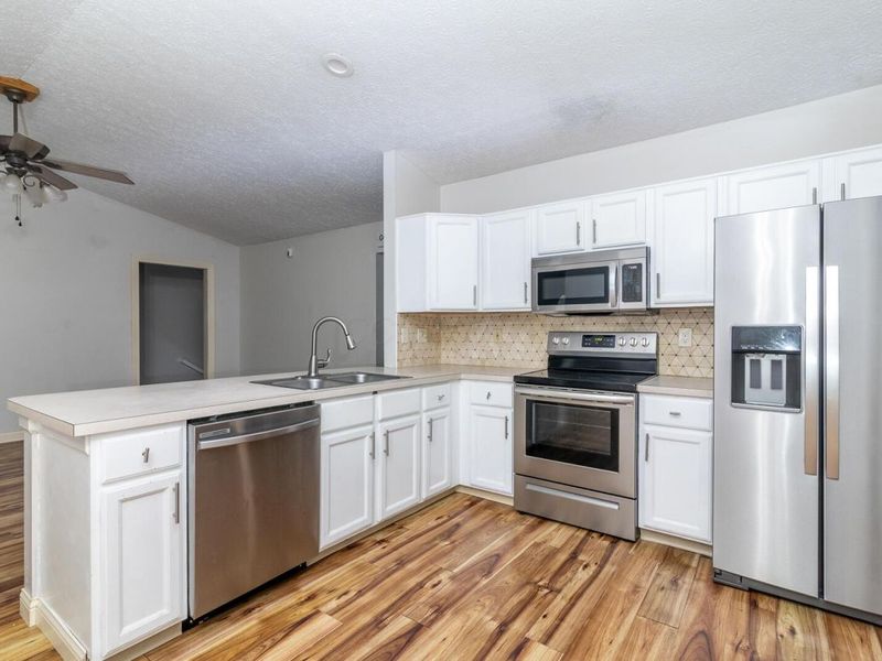 639 Academy Drive , Galloway, OH 43119 Photo 23