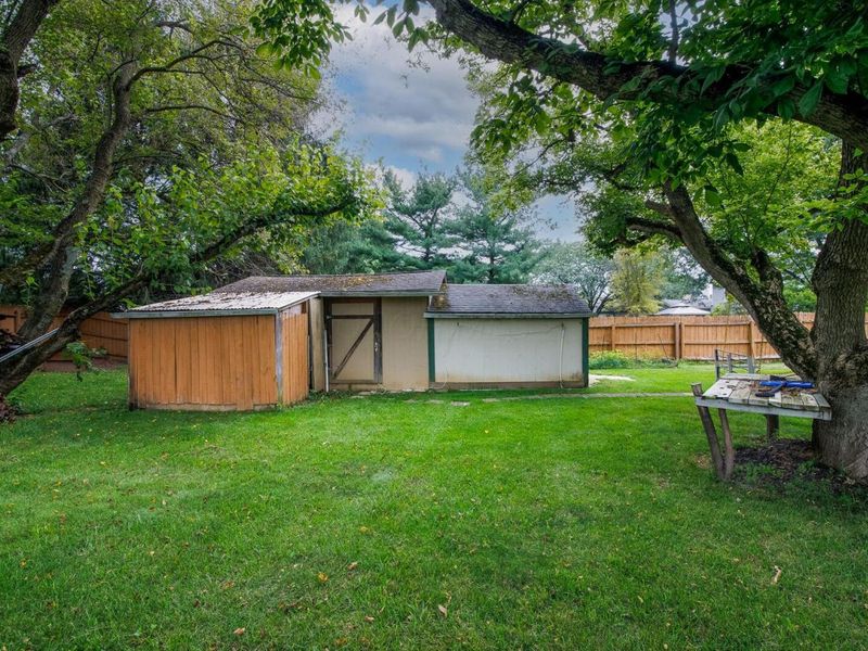 639 Academy Drive , Galloway, OH 43119 Photo 9