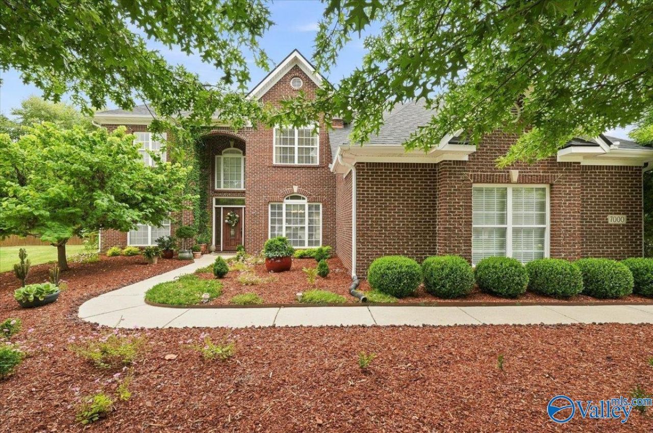 7000 Greystone Lane Se, Owens Cross Roads, AL 35763 Main Photo