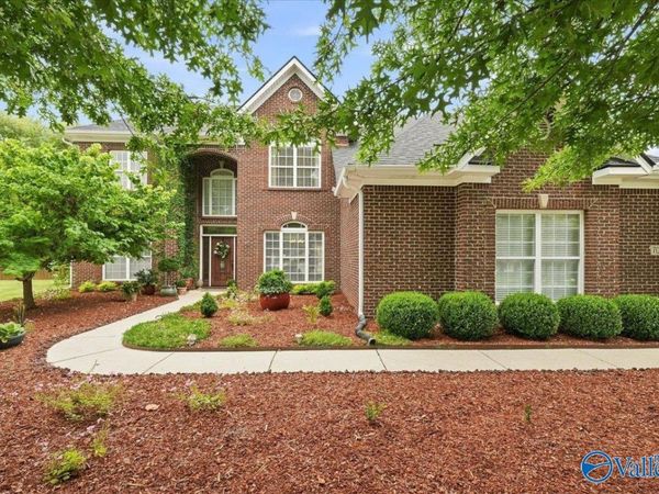 7000 Greystone Lane SE, Owens Cross Roads, AL 35763