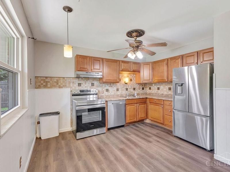 11708 Van Cleve Avenue, Springdale, OH 45246 Photo 3