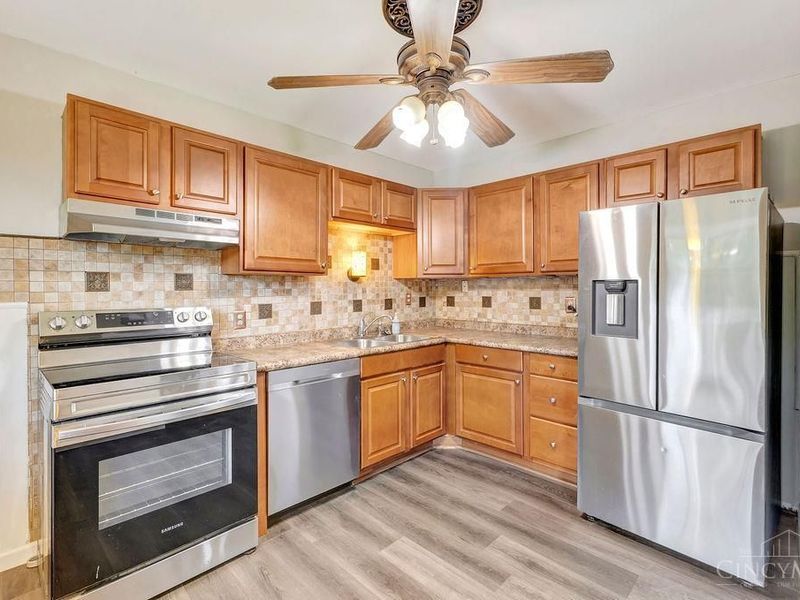 11708 Van Cleve Avenue, Springdale, OH 45246 Photo 6