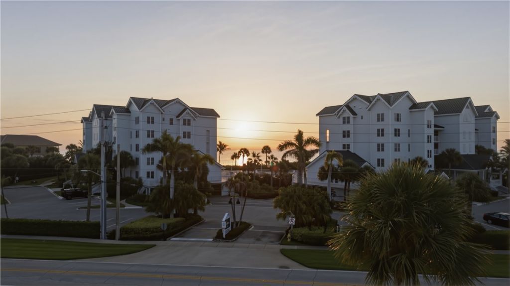 2743 Ocean Drive, Unit 47E, Vero Beach, FL 32963 Photo