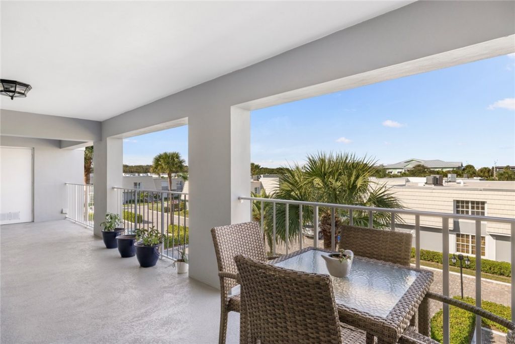 2743 Ocean Drive, Unit 47E, Vero Beach, FL 32963 Photo