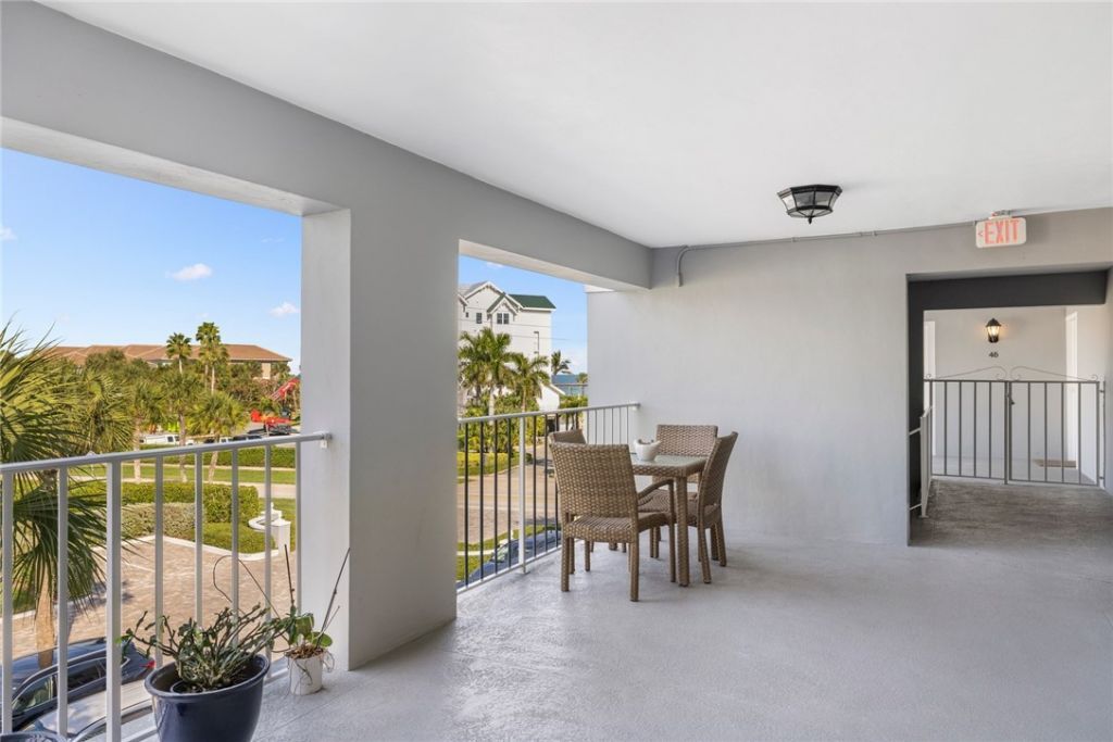 2743 Ocean Drive, Unit 47E, Vero Beach, FL 32963 Photo