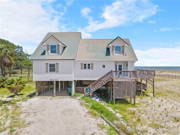 300 Audubon Place, Dauphin Island, AL 36528