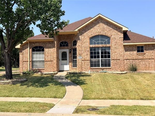 2301 Stratford Drive, Mesquite, TX 75150
