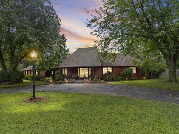 1900 E Arcadia Drive , Clinton, MO 64735