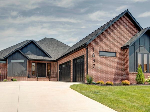 1837 E Cobblestone Drive , Ozark, MO 65721