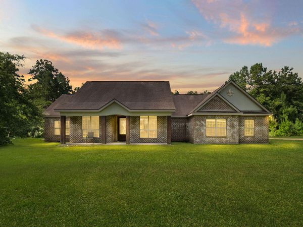 1256 Alexandria , Leesville, LA 71446