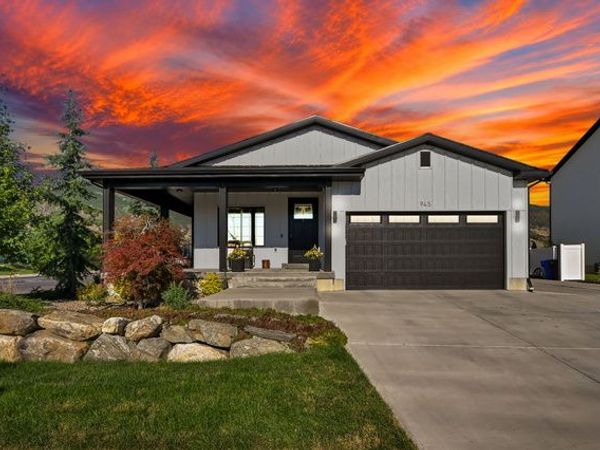 945 S 650 W, Farmington, UT 84025