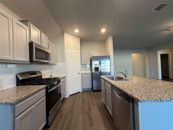 21700 Urraca LN, Pflugerville, TX 78660